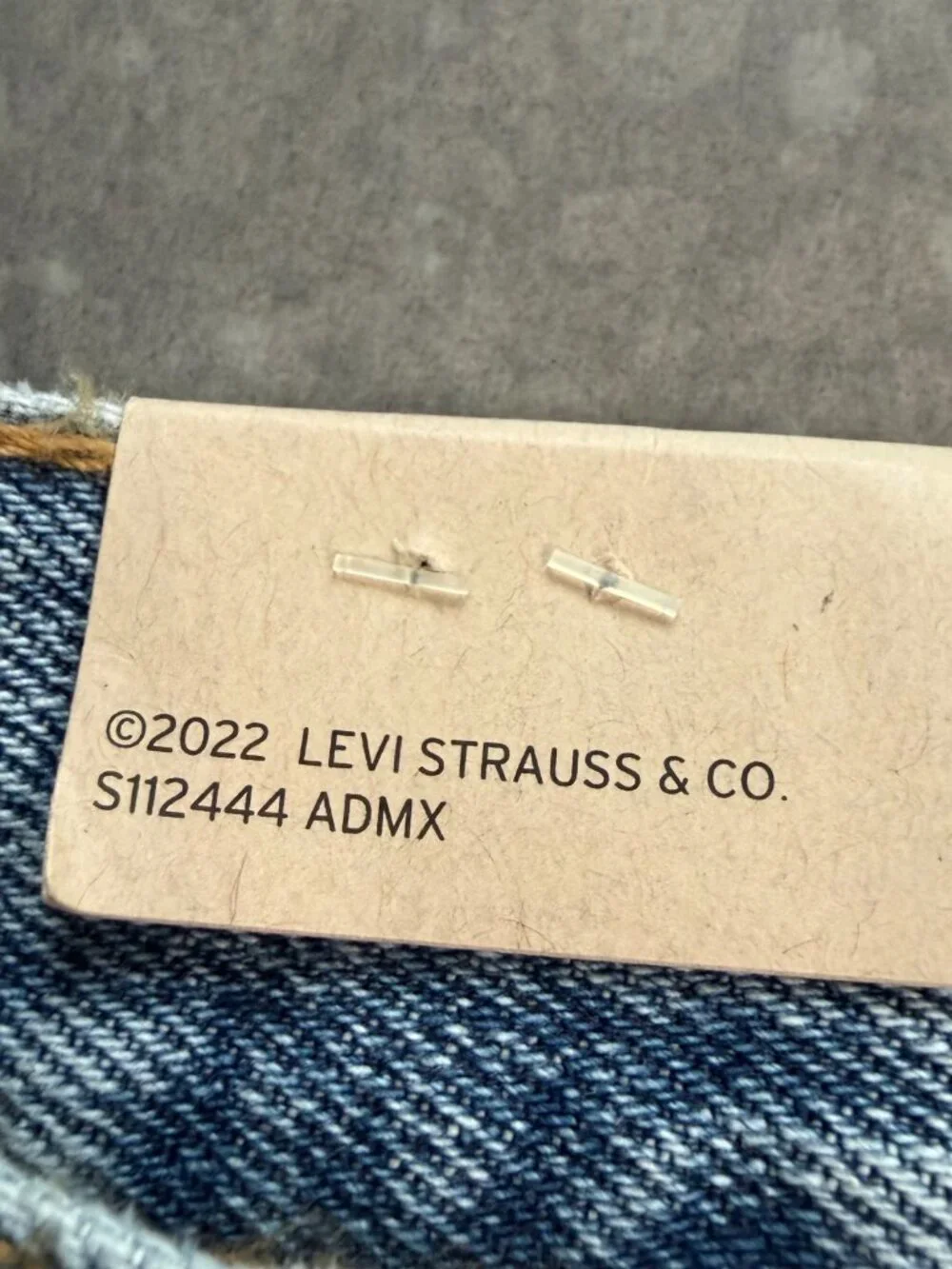 Levis levi 550